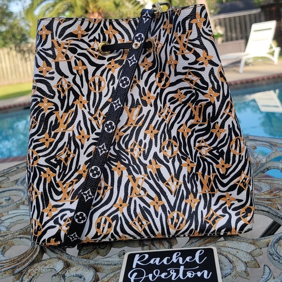 ❌❌SOLD ❌❌ Louis Vuitton NeoNoe Giant Jungle Ivory - Picture 6 of 16